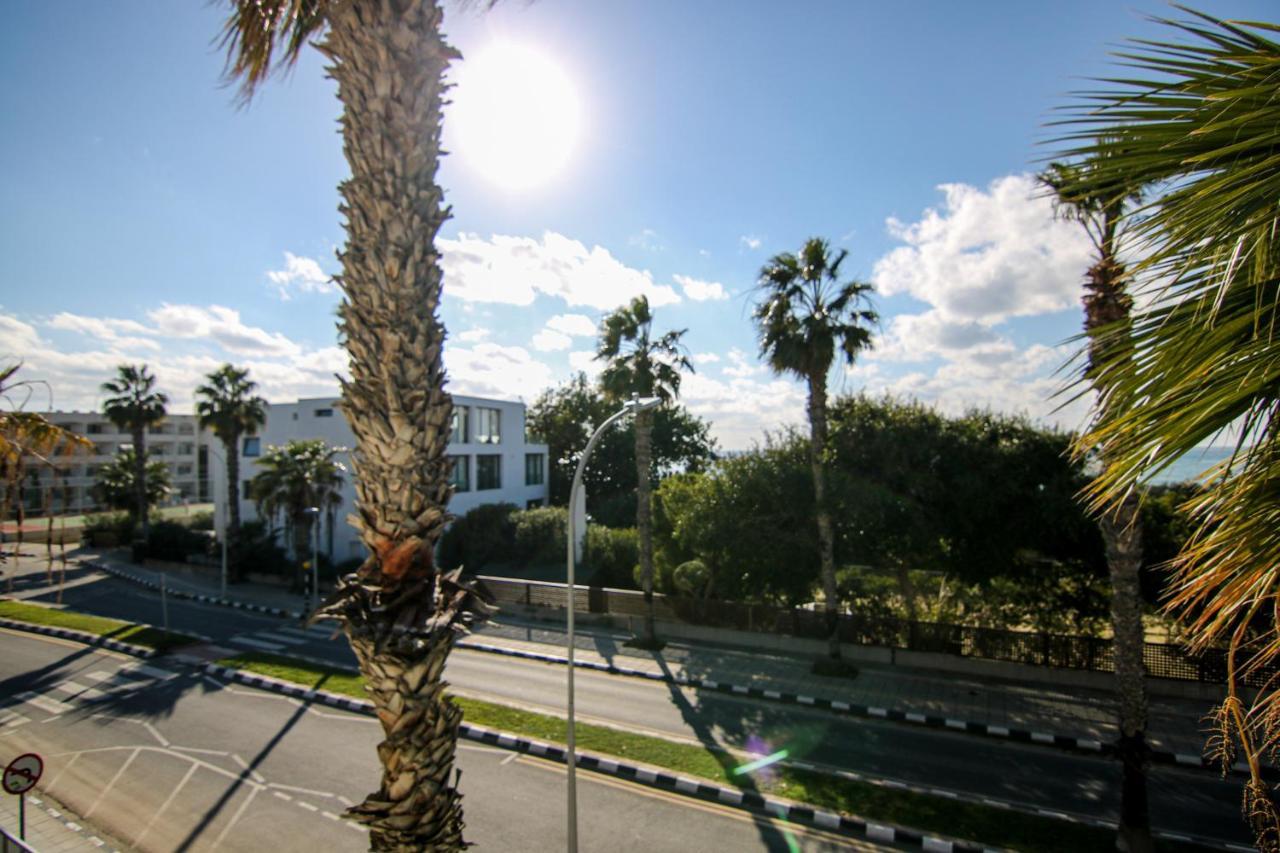 Phaedrus Living: Seaside Flat Constantinos 113 Apartament Pafos