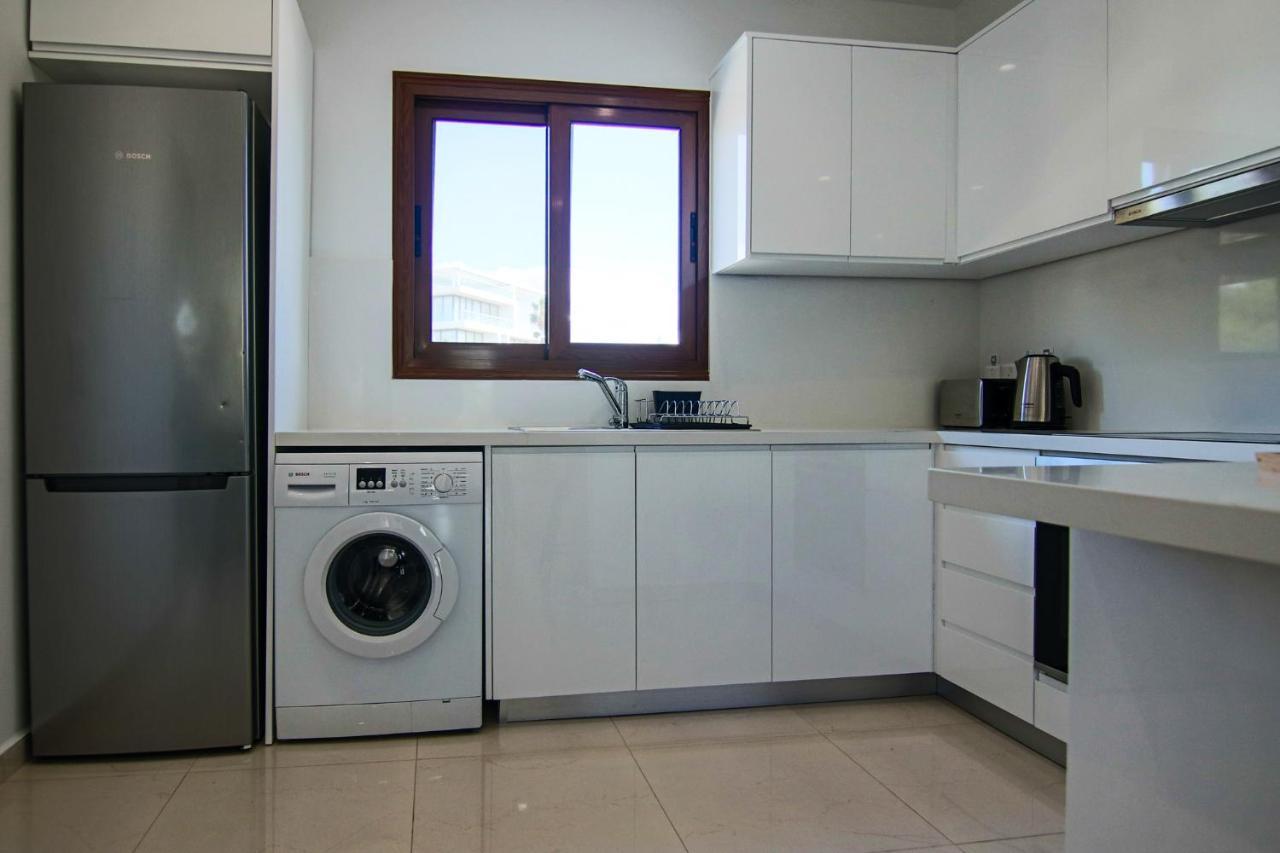 Phaedrus Living: Seaside Flat Constantinos 113 * Pafos